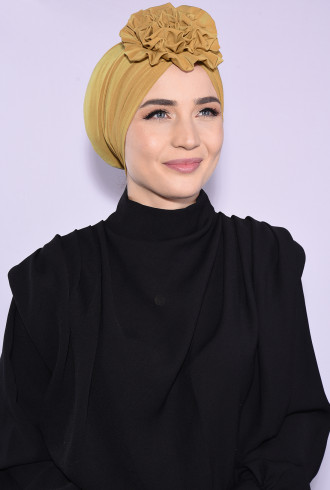 Güllü Çift Taraflı Büzgülü Bone Hardal Sarısı Güllü Çift Taraflı Büzgülü Bone Hardal Sarısı