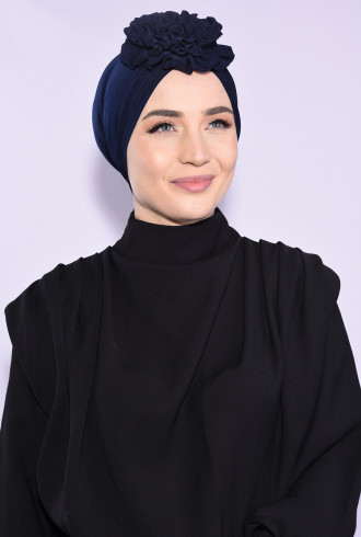Güllü Büzgülü Çift Taraflı Hazır Bone Lacivert Güllü Büzgülü Çift Taraflı Hazır Bone Lacivert