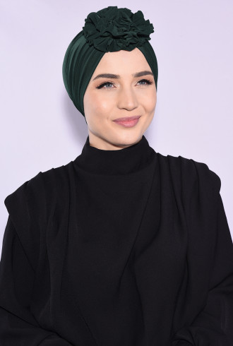 Güllü Büzgülü Çift Taraflı Bone Zümrüt Yeşili Güllü Büzgülü Çift Taraflı Bone Zümrüt Yeşili