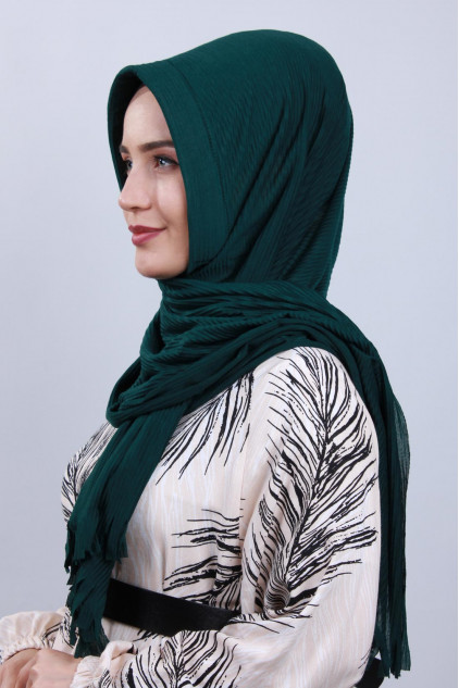 Pliseli Hijab Şal Zümrüt Yeşili Pliseli Hijab Şal Zümrüt Yeşili