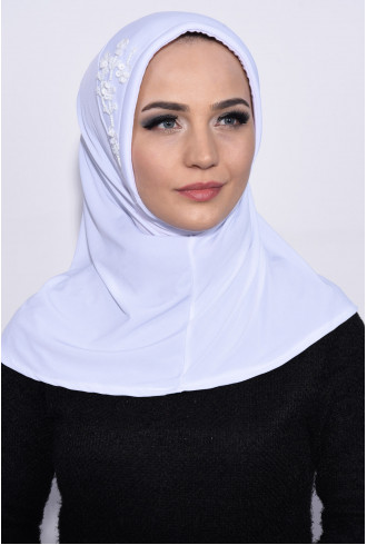 Pratik Pullu Hijab Beyaz Pratik Pullu Hijab Beyaz